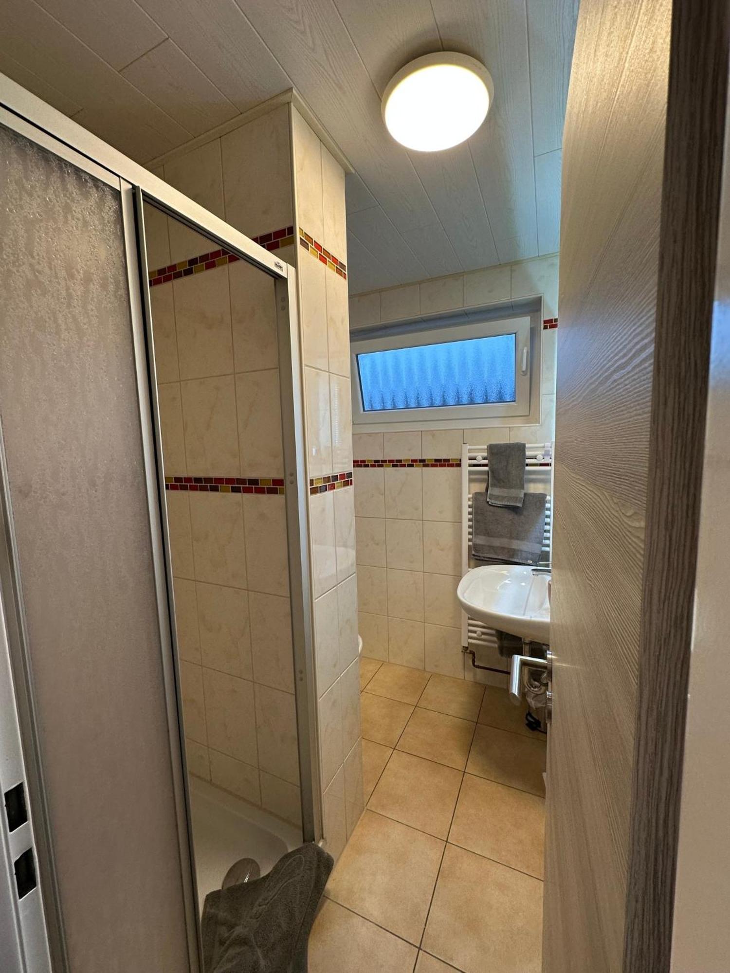 Ferienwohnung Haus Boje "Knurrhahn" Neuharlingersiel Bagian luar foto